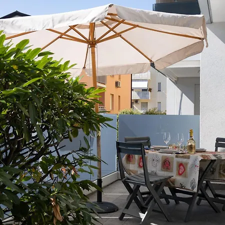 Garden-relax, Centro E Апартаменты Бибионе
